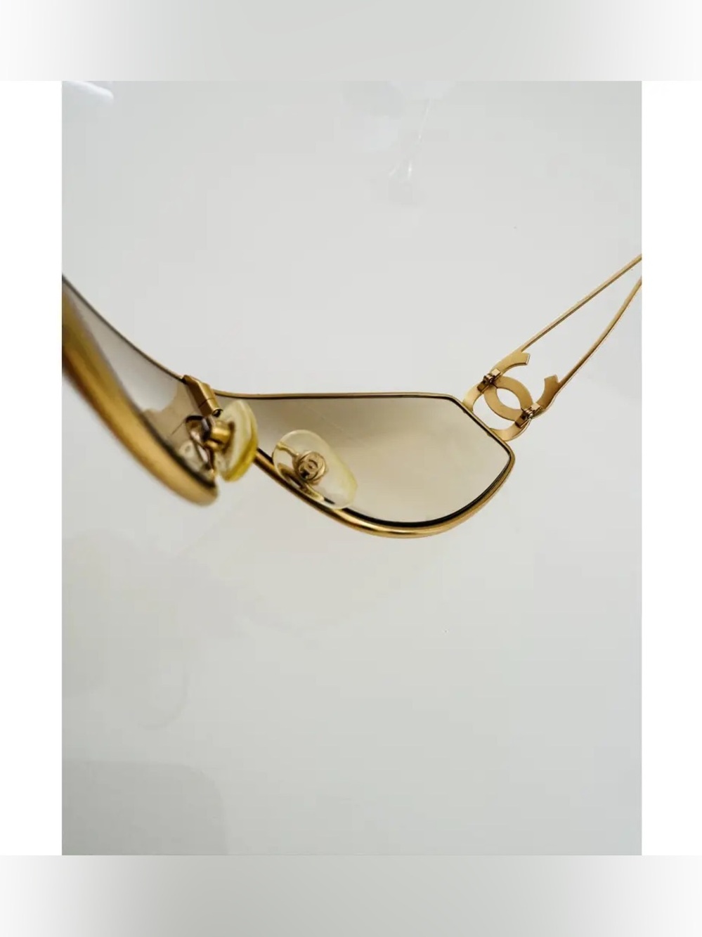 Chanel Vintage 💫Gold-Tone CC Logo Rimless Sunglasses - Gold #091 - Picture 8 of 16